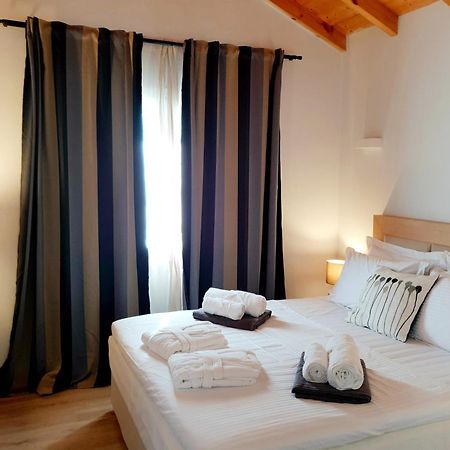 Ereikoussa Reiki Villas Erikousa מראה חיצוני תמונה