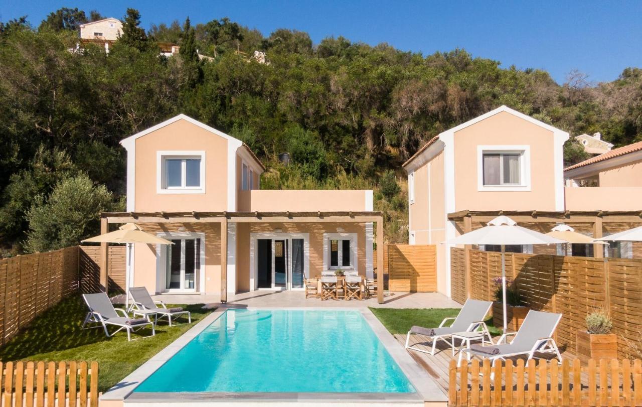 Ereikoussa Reiki Villas Erikousa מראה חיצוני תמונה