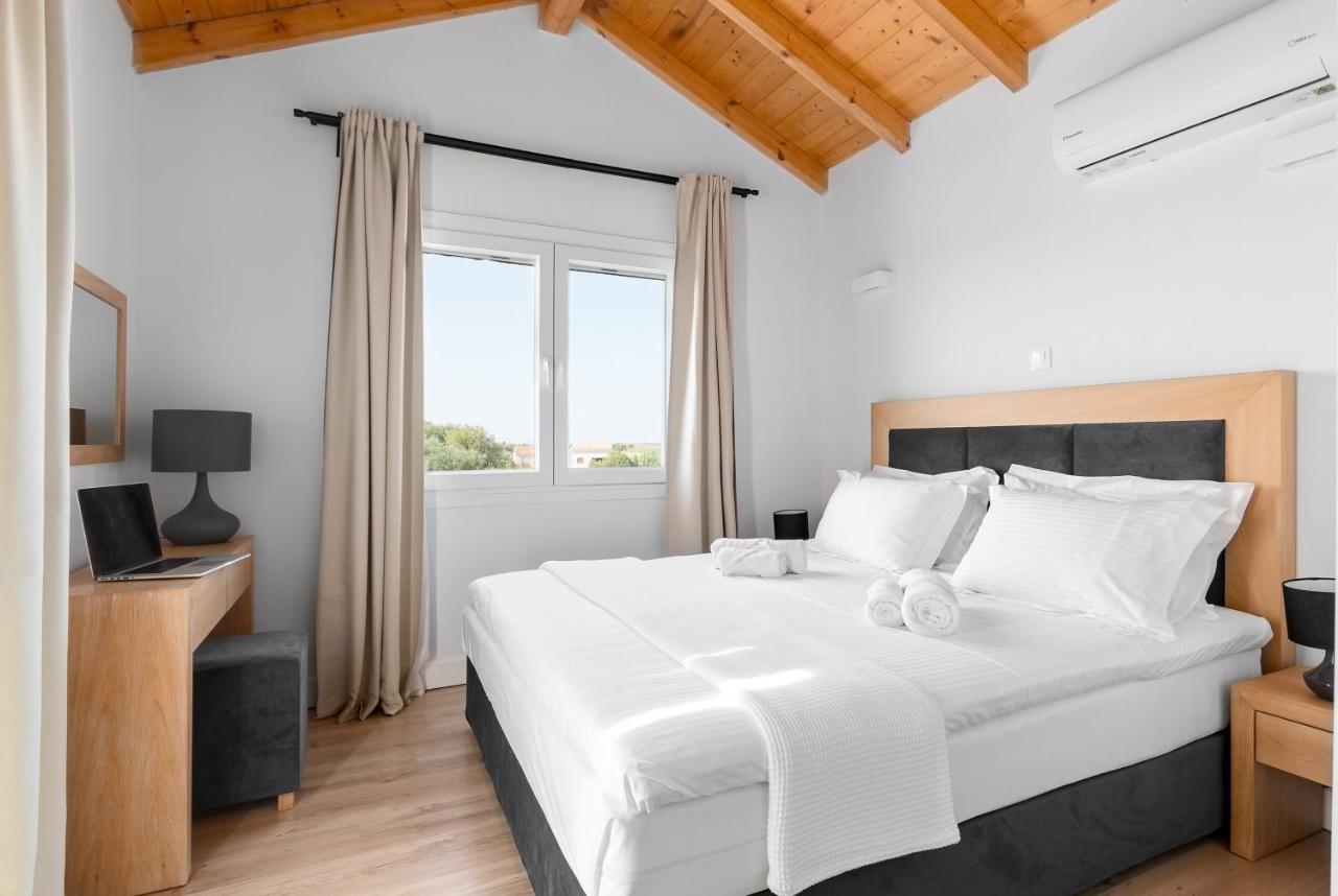 Ereikoussa Reiki Villas Erikousa מראה חיצוני תמונה