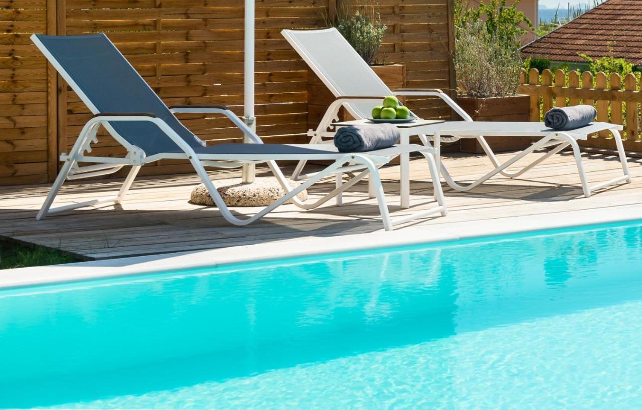Ereikoussa Reiki Villas Erikousa מראה חיצוני תמונה