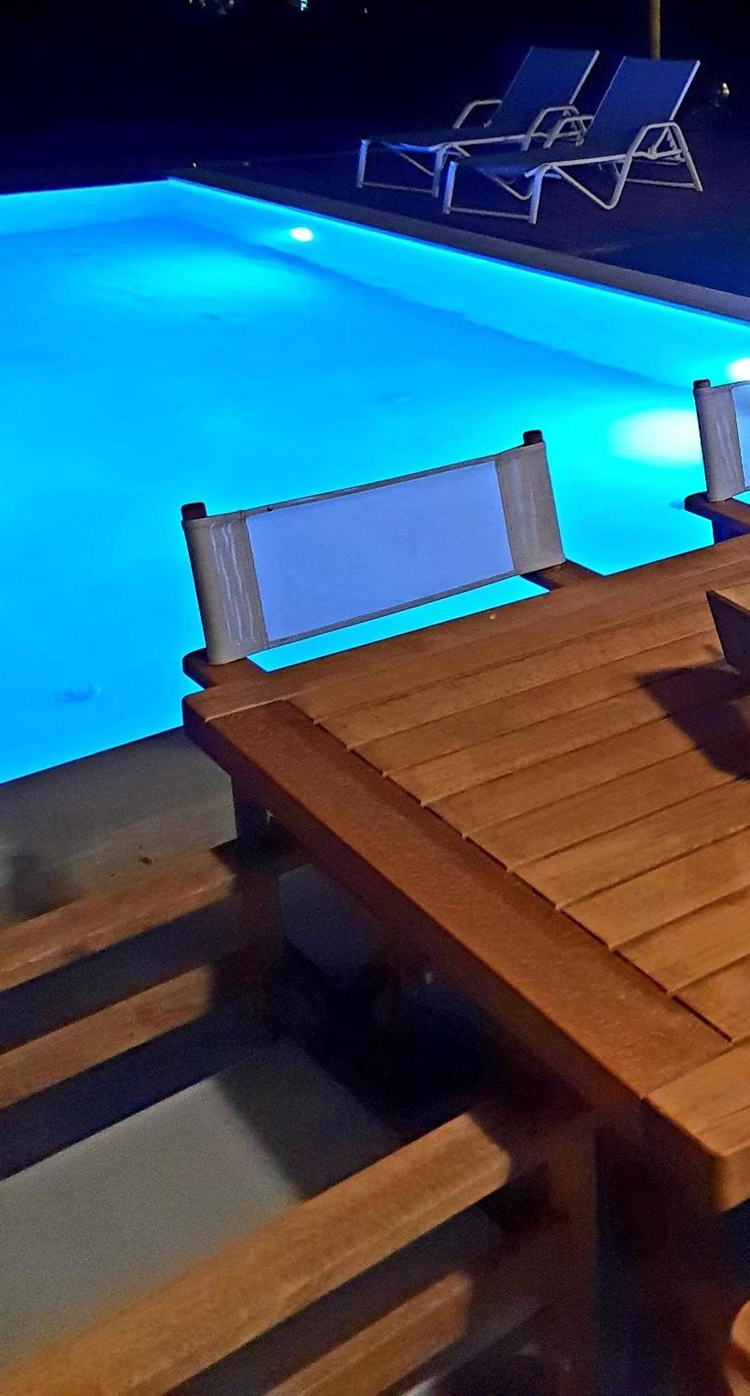 Ereikoussa Reiki Villas Erikousa מראה חיצוני תמונה
