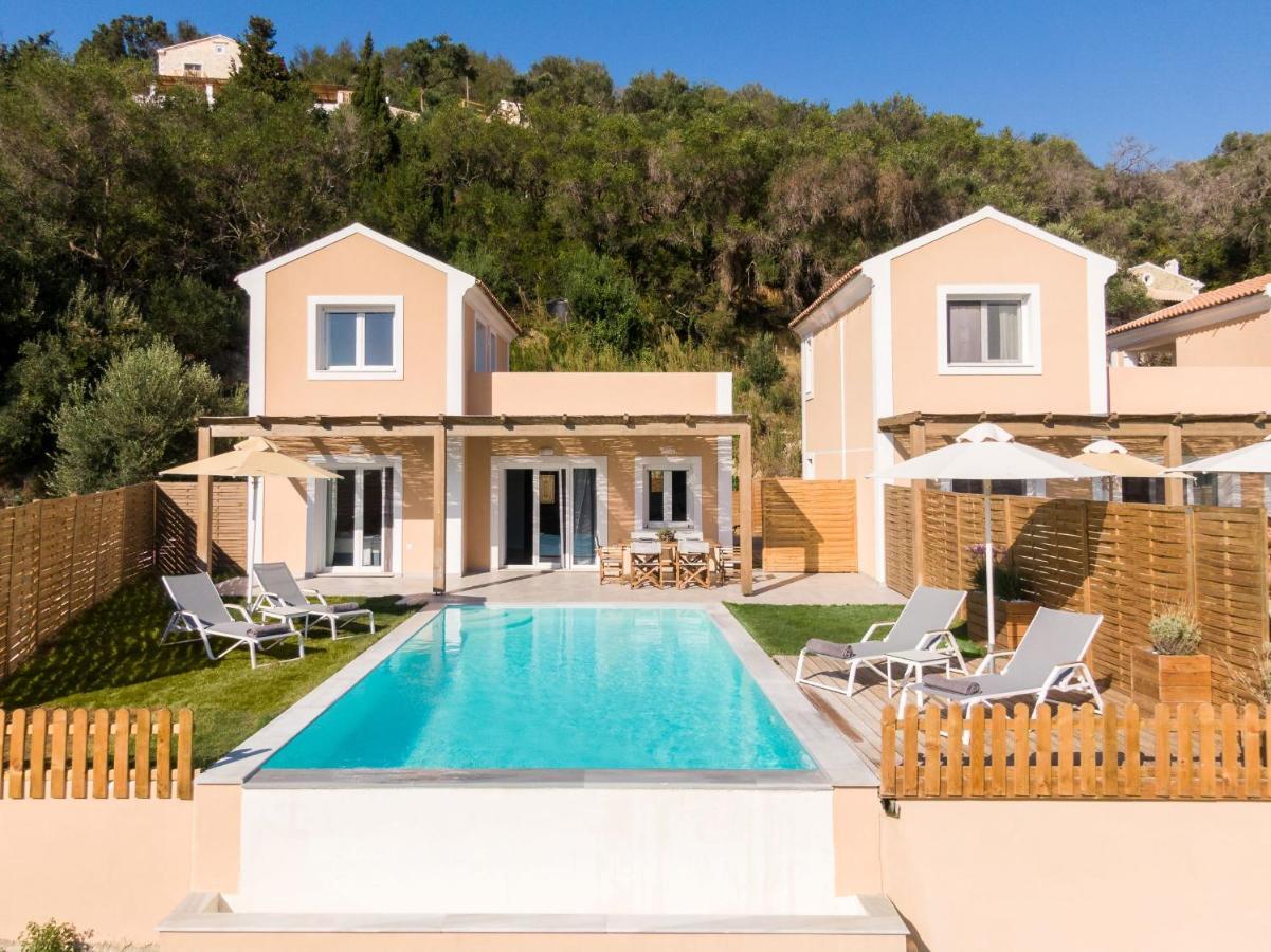 Ereikoussa Reiki Villas Erikousa מראה חיצוני תמונה